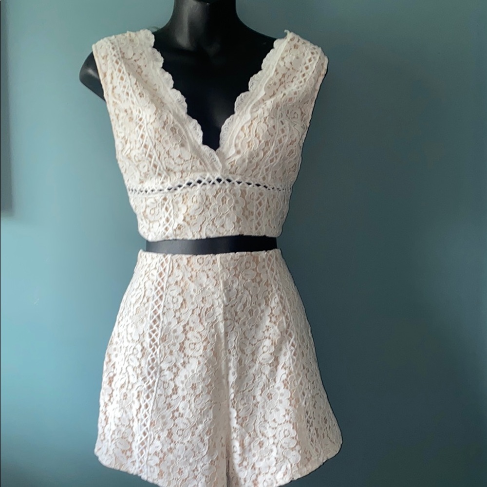 DO+BE Floral Lace Top and Shorts Set